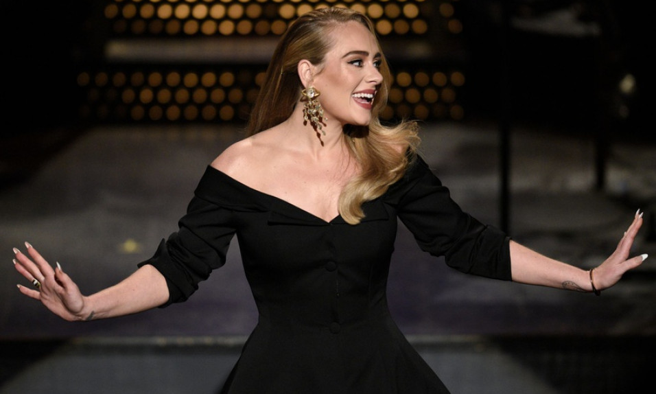 Adele phát hành album sau 6 năm vắng bóng