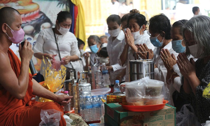 Campuchia trước phép thử cho chiến lược sống chung với Covid-19