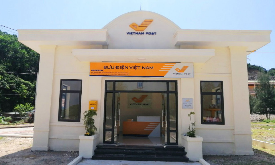 Thành lập Điểm Bưu điện - Văn hóa tại đảo Trần