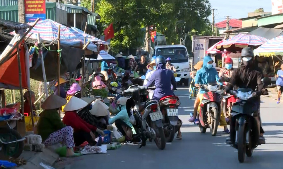 Xây dựng chợ nông thôn mới xã Vạn Ninh
