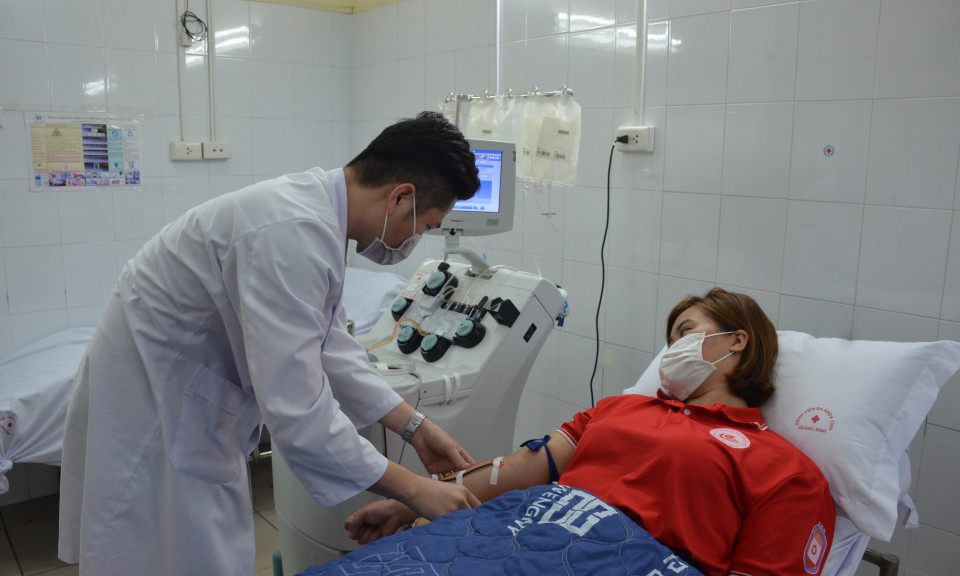 Đảm bảo tiếp nhận, cung cấp máu an toàn trong mùa dịch