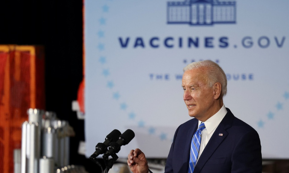 Ông Biden: Tiêm chủng bắt buộc là cách duy nhất đánh bại Covid-19