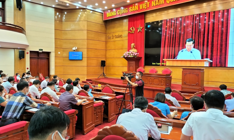Hội nghị trực tuyến báo cáo viên Trung ương