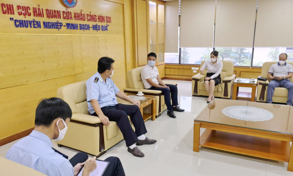 Chi cục Hải quan cửa khẩu cảng Hòn Gai: Sát cánh cùng doanh nghiệp