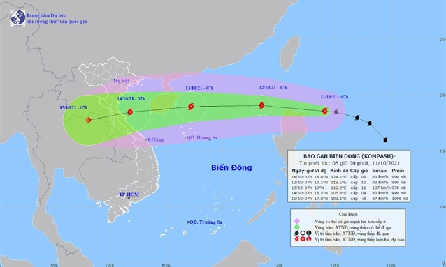 Typhoon Kompasu quickly heading towards East Sea, causing heavy rain for northern, central regions