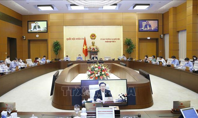 Khẩn trương xây dựng chương trình tái thiết, phục hồi nền kinh tế