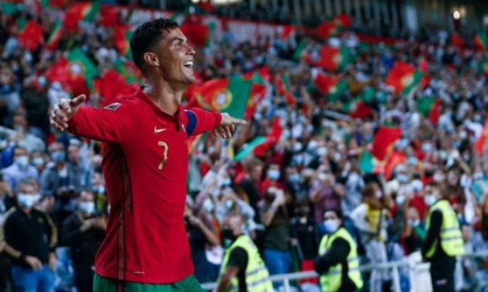 Ghi hat-trick vào lưới Luxembourg, Ronaldo lập thêm kỷ lục