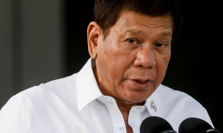 Tổng thống Philippines đề xuất đột nhập vào nhà, tiêm vaccine khi dân đang ngủ