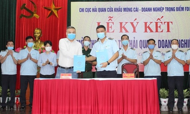 Chi cục Hải quan cửa khẩu Móng Cái: Đồng hành cùng doanh nghiệp XNK