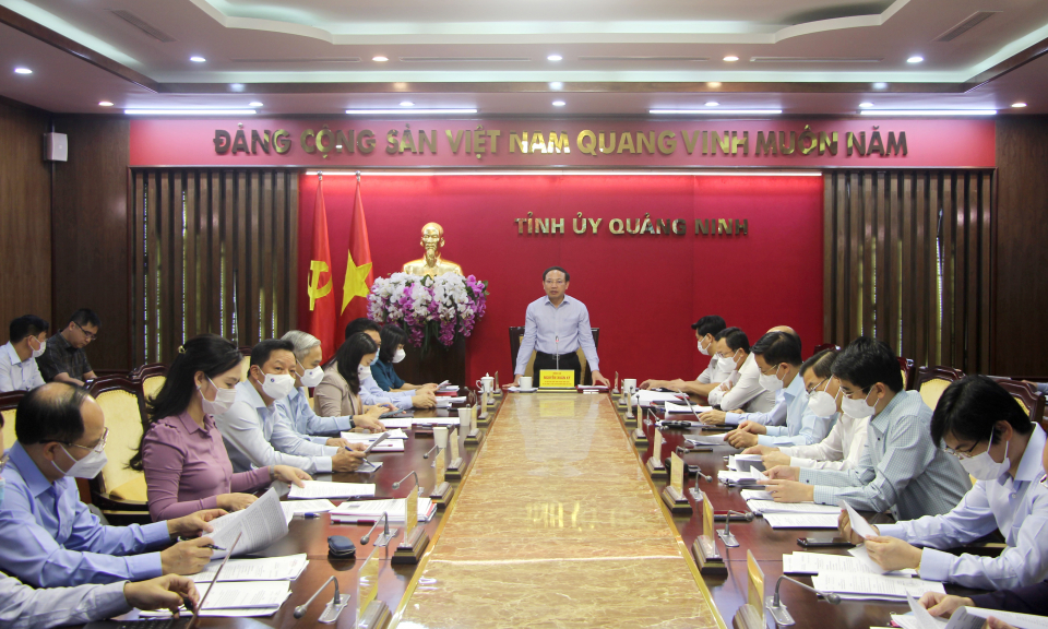 Củng cố năng lực trạm y tế cấp xã và y tế học đường trong thực hiện thích ứng an toàn với dịch bệnh