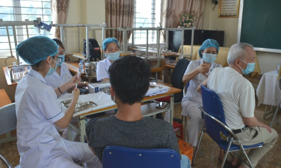 Chủ động phòng tránh một số bệnh dễ mắc phải khi giao mùa