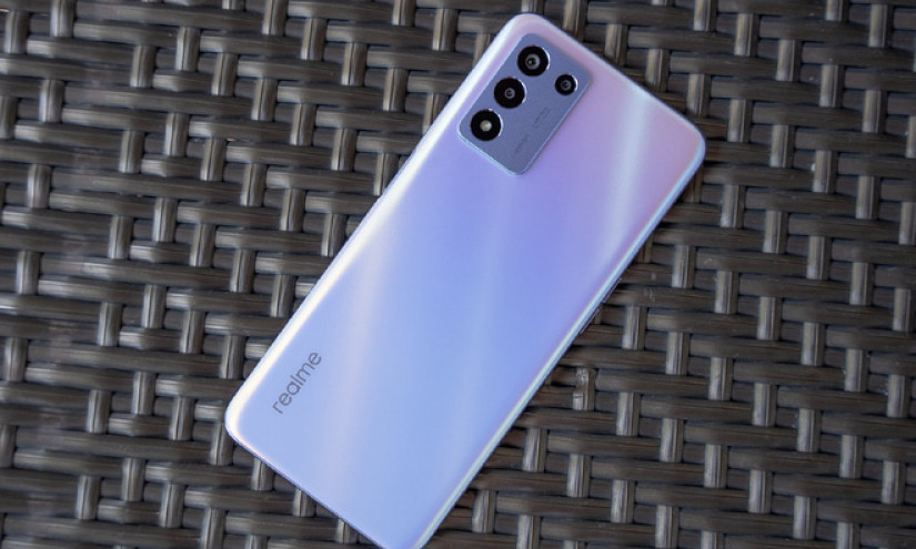 Realme Q3s ra mắt: Giá chỉ 4.9 triệu nhưng có màn hình 144Hz, Snapdragon 778G, pin 5000mAh