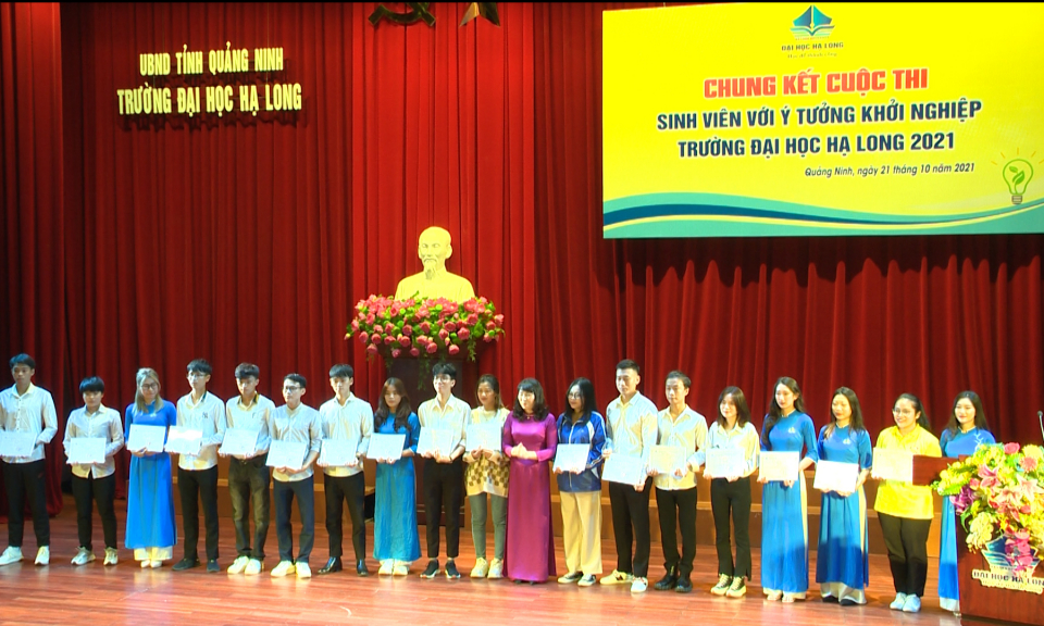 Chung kết cuộc thi Sinh viên với ý tưởng khởi nghiệp Đại học Hạ Long năm 2021
