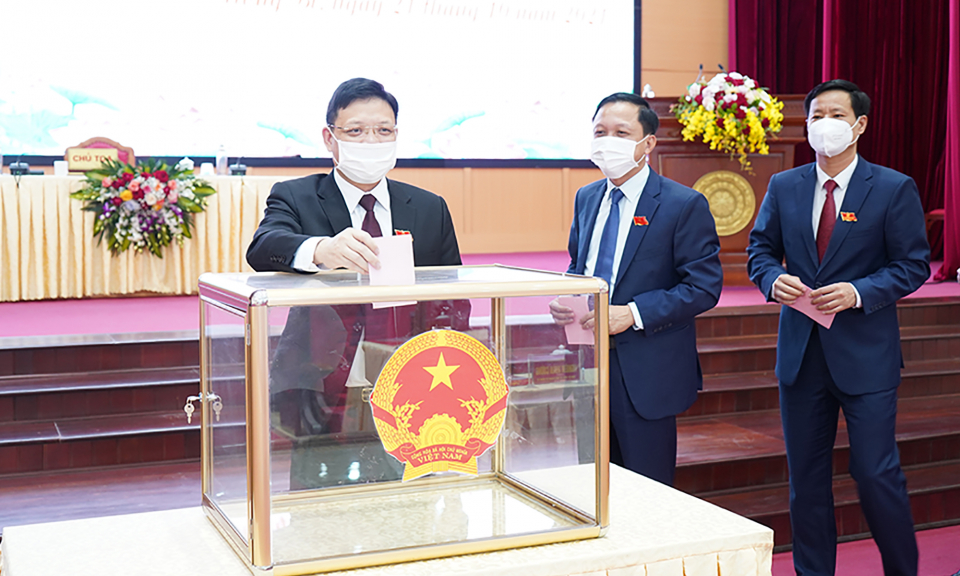 Đồng chí Nghiêm Xuân Cường trúng cử chức danh Chủ tịch HĐND TP Uông Bí khoá XX, nhiệm kỳ 2021 - 2026