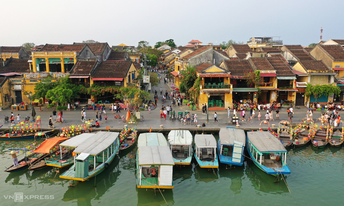Five Vietnam localities to welcome foreign tourists in November