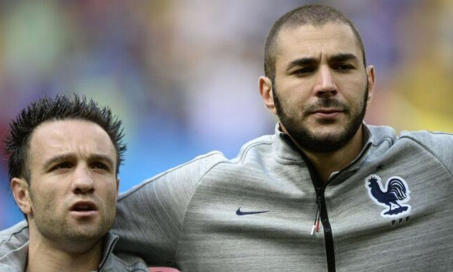 Benzema đối diện 10 tháng tù