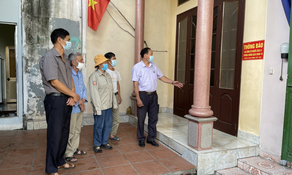 Chi bộ khu dân cư phát huy vai trò trong phòng, chống dịch