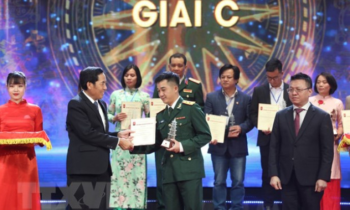 Danh sách các tác phẩm xuất sắc đoạt Giải Báo chí Quốc gia lần thứ XV