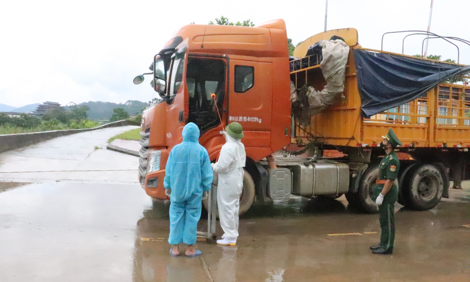 Đảm bảo an toàn phòng, chống dịch trong hoạt động XNK