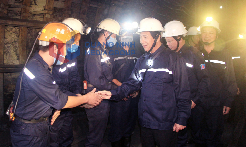 Phó Thủ tướng Chính phủ Lê Văn Thành làm việc với TKV và tỉnh Quảng Ninh, tháng 10-2021