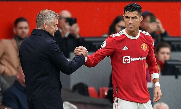 Ronaldo được dự đoán thay Solskjaer
