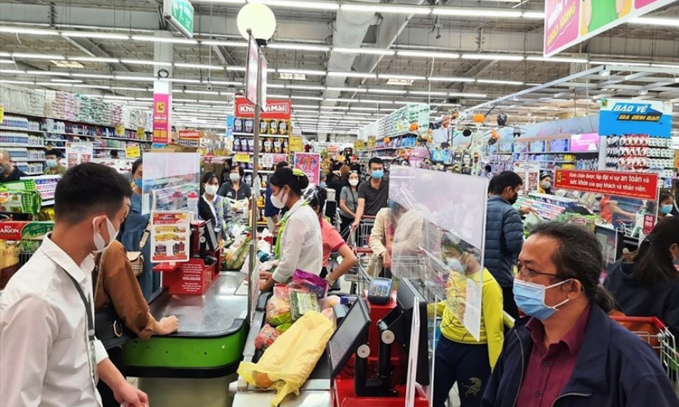 Không để chỉ số giá tiêu dùng tiếp tục giảm làm "đóng băng" dòng tiền