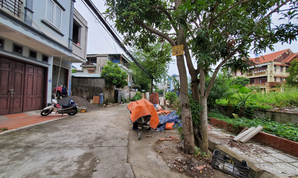 Khắc phục tình trạng ngập úng tại khu 7, phường Bãi Cháy