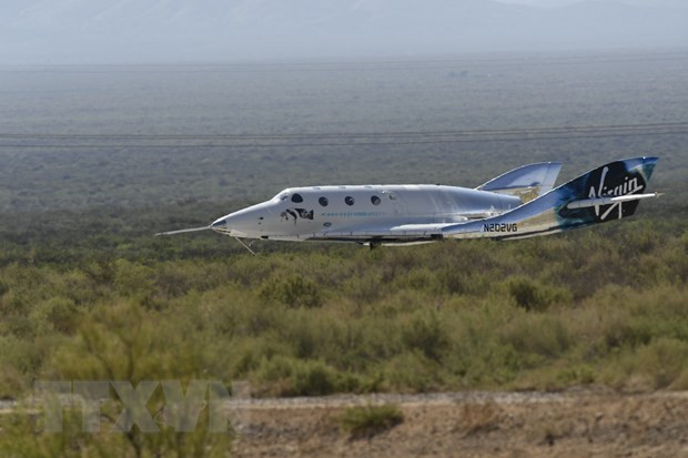 Virgin Galactic thu hut khach hang voi dich vu du lich khong gian hinh anh 1