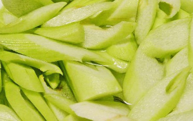 Ăn dọc mùng sai cách có thể gây dị ứng, thậm chí sốc phản vệ ảnh 3