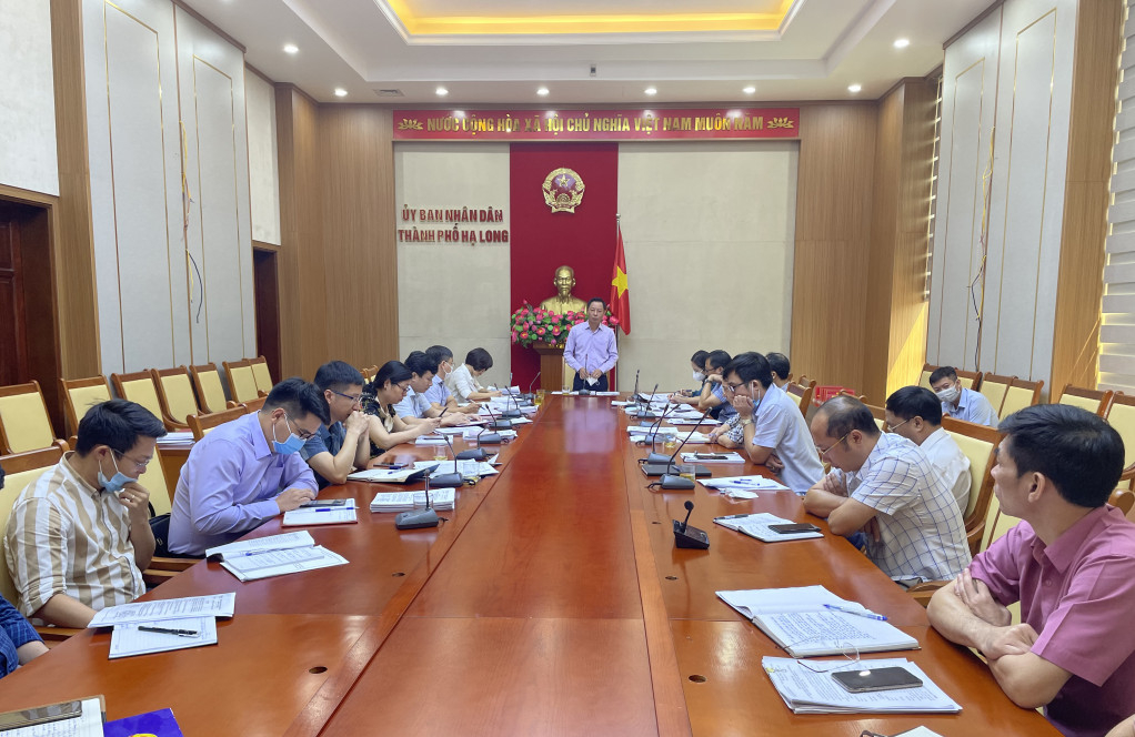 Đoàn giám sát của HĐND tỉnh do đồng chí Lê Văn Ánh, Phó Chủ tịch HĐND tỉnh, làm Trưởng đoàn, đã thực hiện giám sát việc chấp hành các quy định trong quản lý và sử dụng tài sản công do UBND TP Hạ Long quản lý.