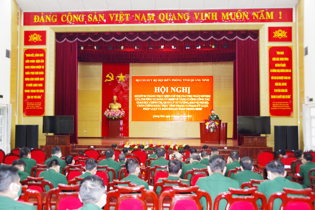 Quang cảnh hội nghị