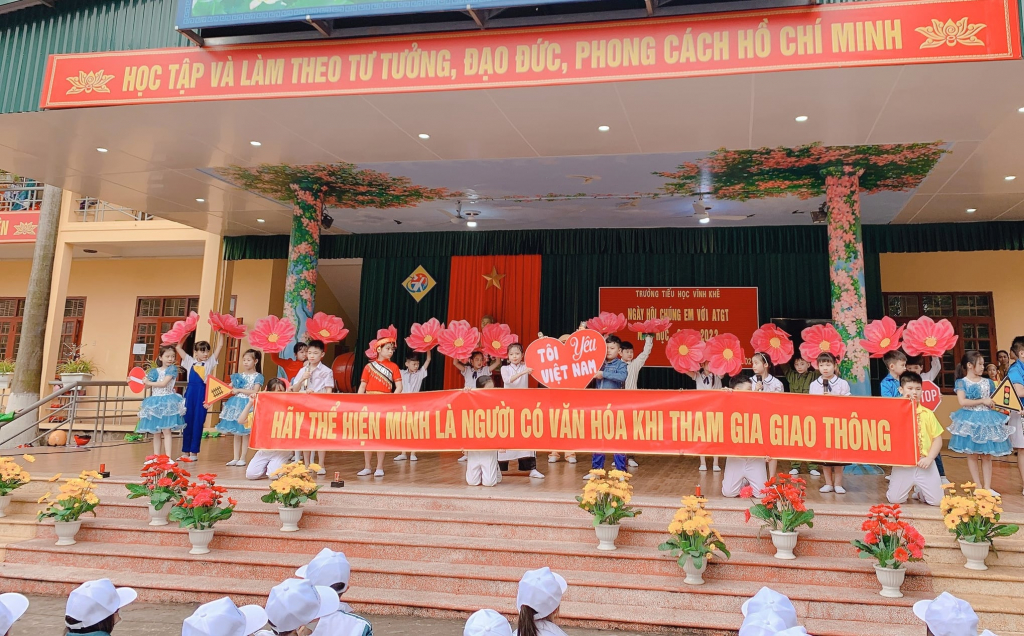Trưởng Tiểu học Vĩnh Khê (TX Đông Triều) tổ chức 