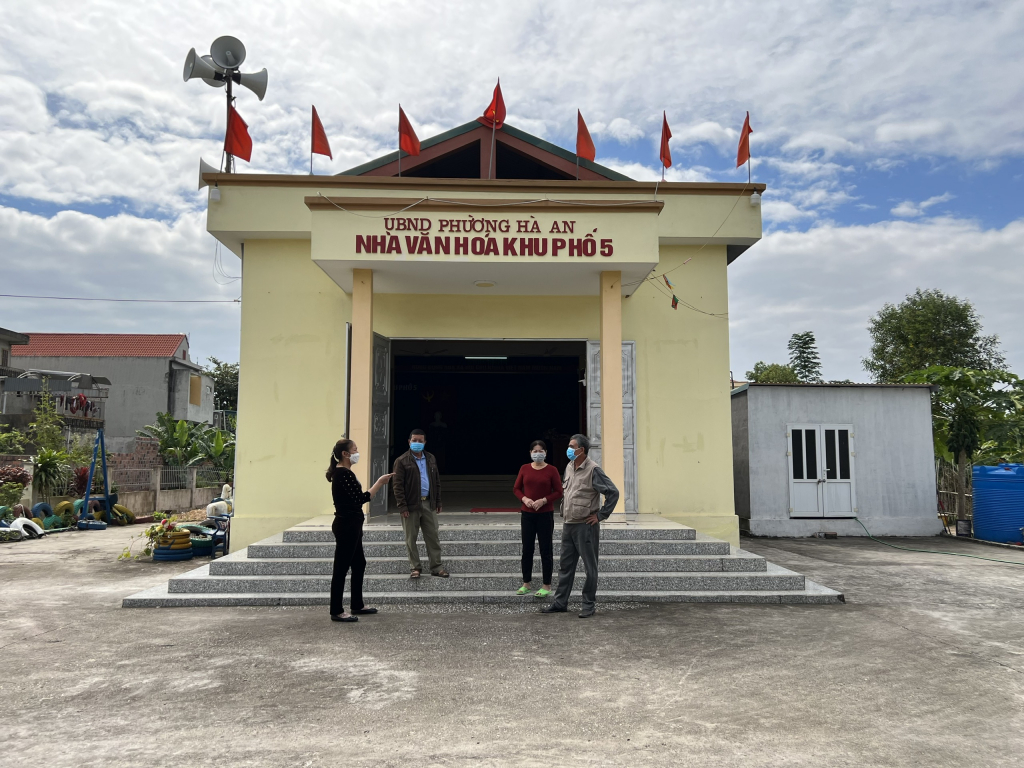 Chi bộ Khu phố 5 cũng vận động nhân dân ủng hộ 200/635 triệu đồng xây Nhà văn hóa khu.
