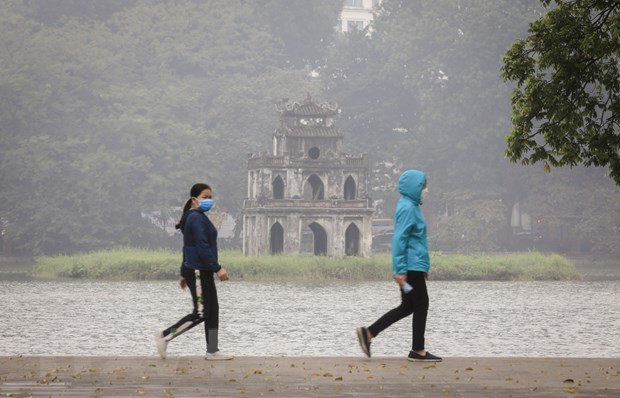 Trung Bo toi Nam Bo co mua vai noi, Bac Bo troi lanh vao dem, sang som hinh anh 1