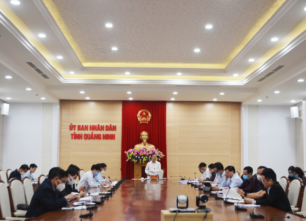 Đồng chí Cao Tường Huy, Phó Chủ tịch Thường trực UBND tỉnh yêu cầu các sở, ngành, địa phương tiếp tục nâng cao trách nhiệm trong tiếp công dân, giải quyết KNTC. 
