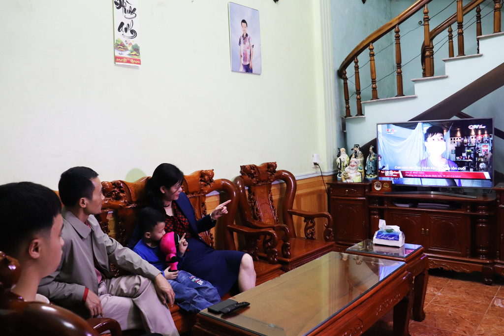 Many households gathered to see the program on the television with reverence and dignity.
