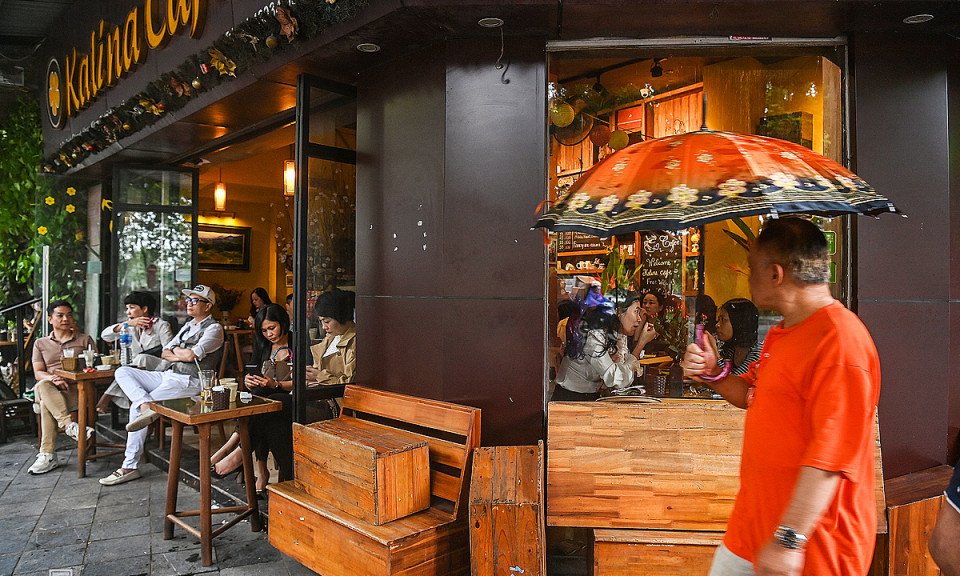 Vietnamese enjoy slow but sure return to normalcy