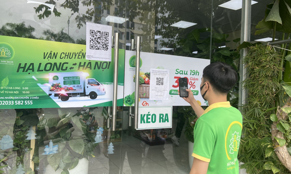 Tăng cường kiểm tra việc áp dụng mã QR tại địa điểm kinh doanh