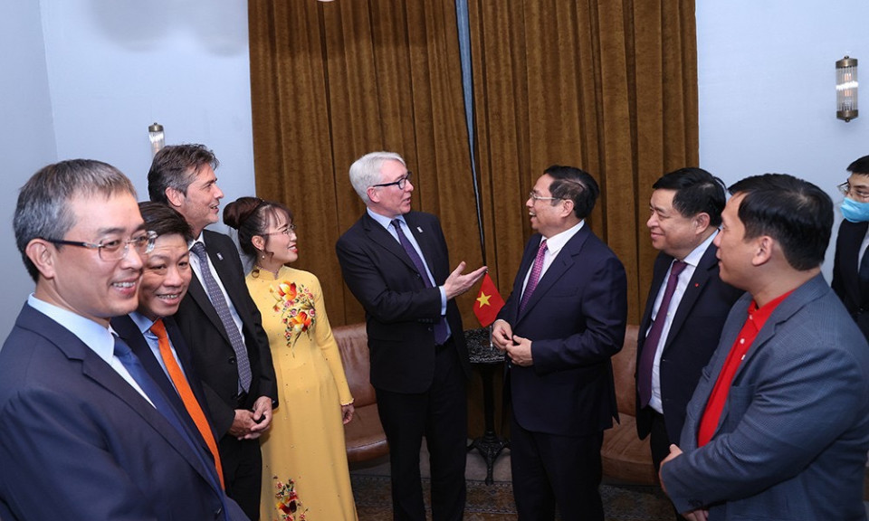 Hoạt động ngày đầu tiên của Thủ tướng Phạm Minh Chính tại Anh