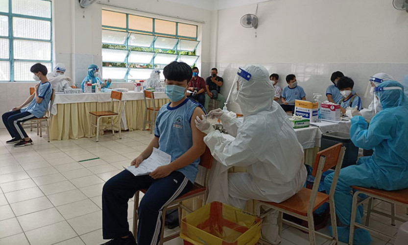 Một số lưu ý sau tiêm vaccine phòng Covid-19 cho trẻ em