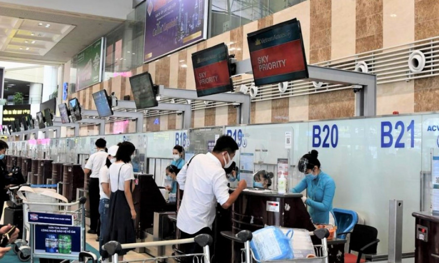 Bộ Giao thông - Vận tải sẽ không tự ý quyết định giá sàn vé máy bay
