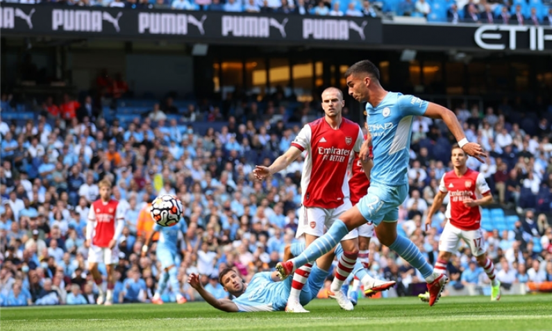 Man Utd vs Man City: Ronaldo khiến Guardiola phải tiếc nuối