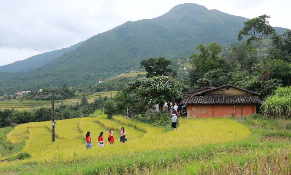 Đoàn Famtrip Hà Nội khảo sát du lịch tại Bình Liêu