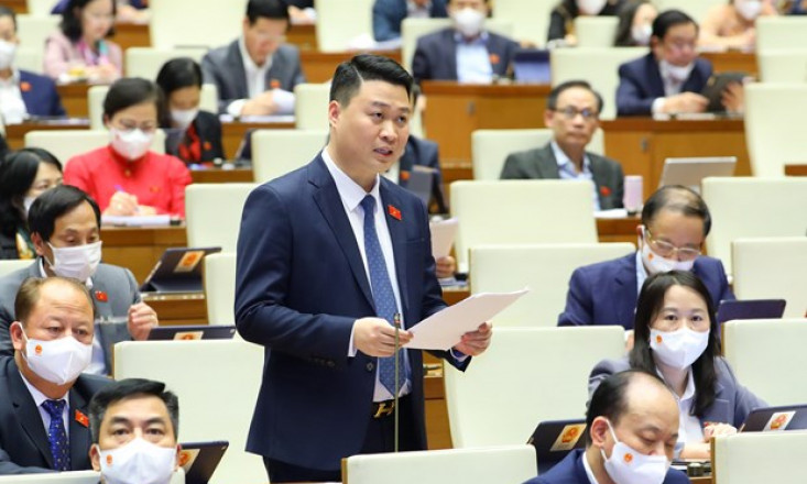 Tăng trần nợ công: 'Rủi ro rất lớn cho an ninh tài chính quốc gia'