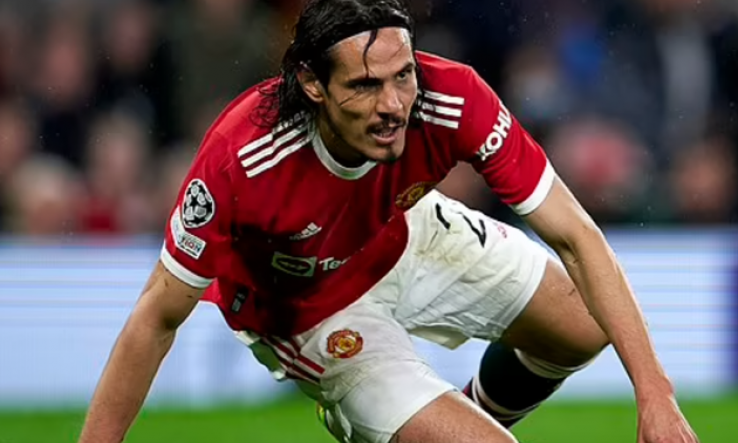 Cavani nói rõ chấn thương đang đối mặt