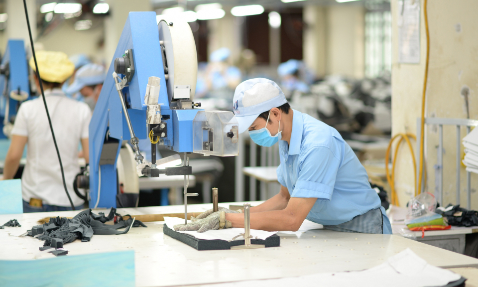 Import and export revenue of goods expected to set new record in 2021