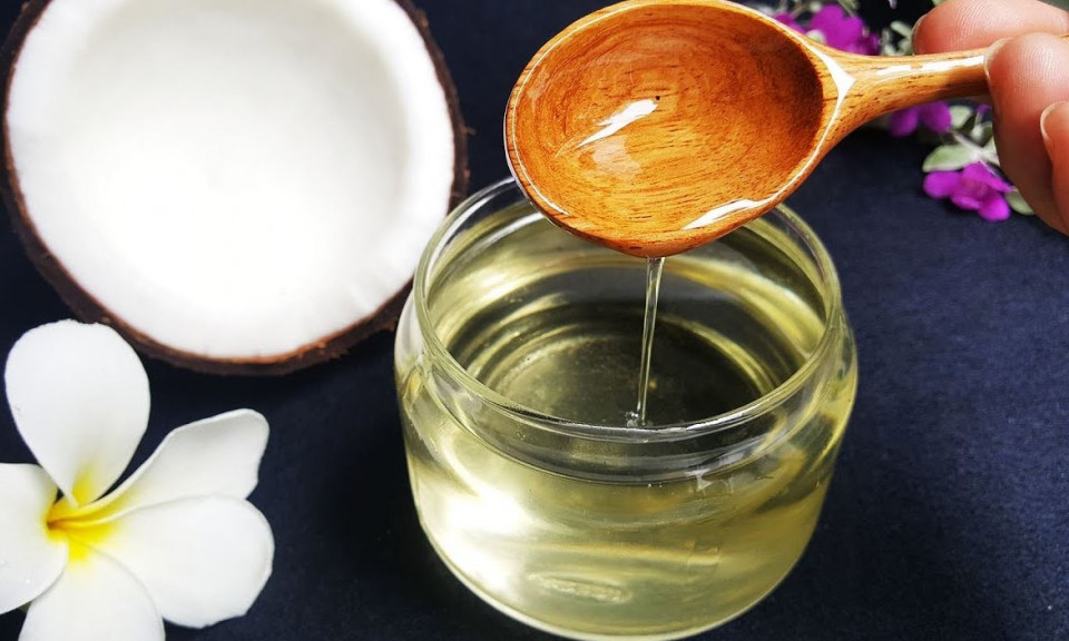 Rụng tóc: Nguyên nhân, chẩn đoán và thuốc chữa