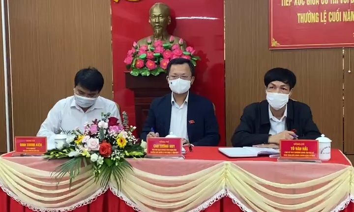 Phó Chủ tịch Thường trực UBND tỉnh, Đại biểu HĐND tỉnh Cao Tường Huy tiếp xúc cử tri huyện Vân Đồn