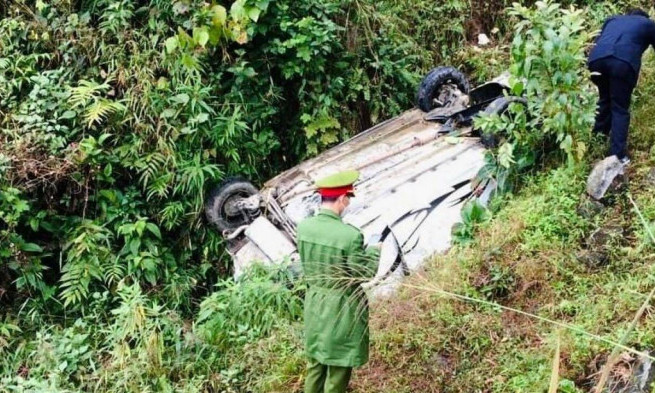 Xe con lao xuống vực sâu ở Hà Giang có còn đăng kiểm?