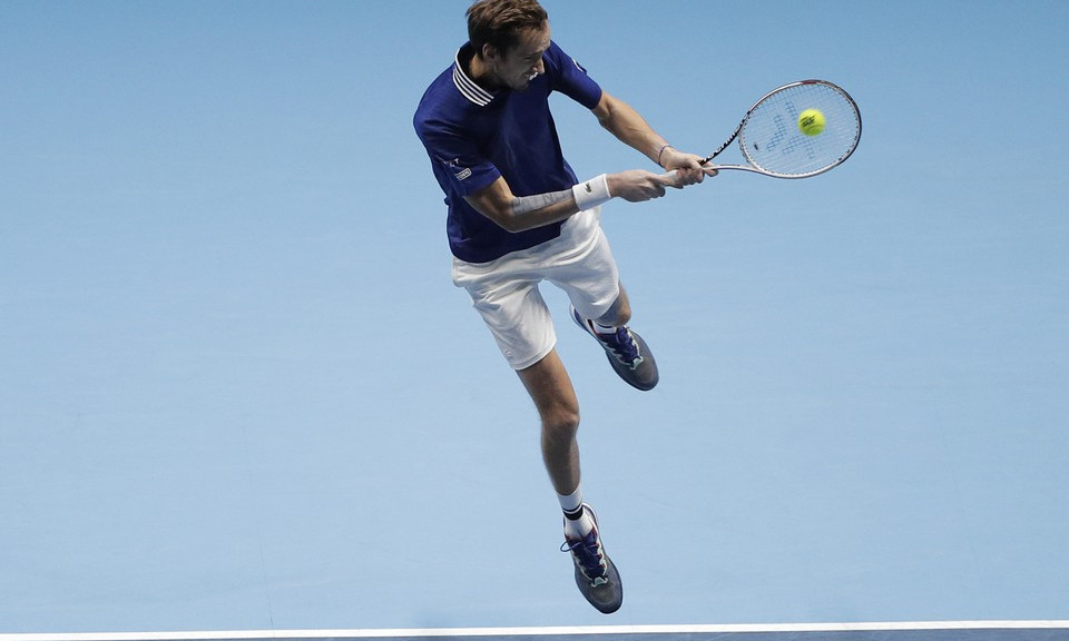 Medvedev vào chung kết ATP Finals